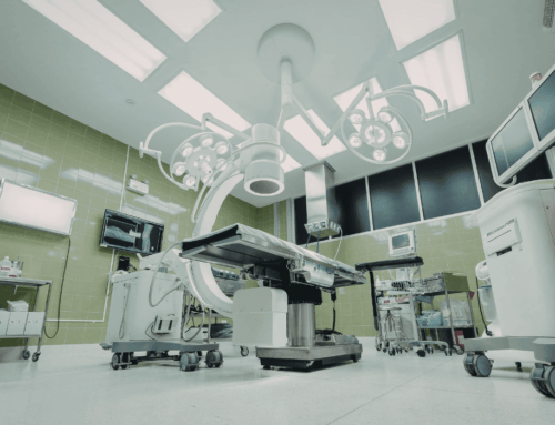How Cleanroom Construction Supports Compliance in Medical Device Manufacturing